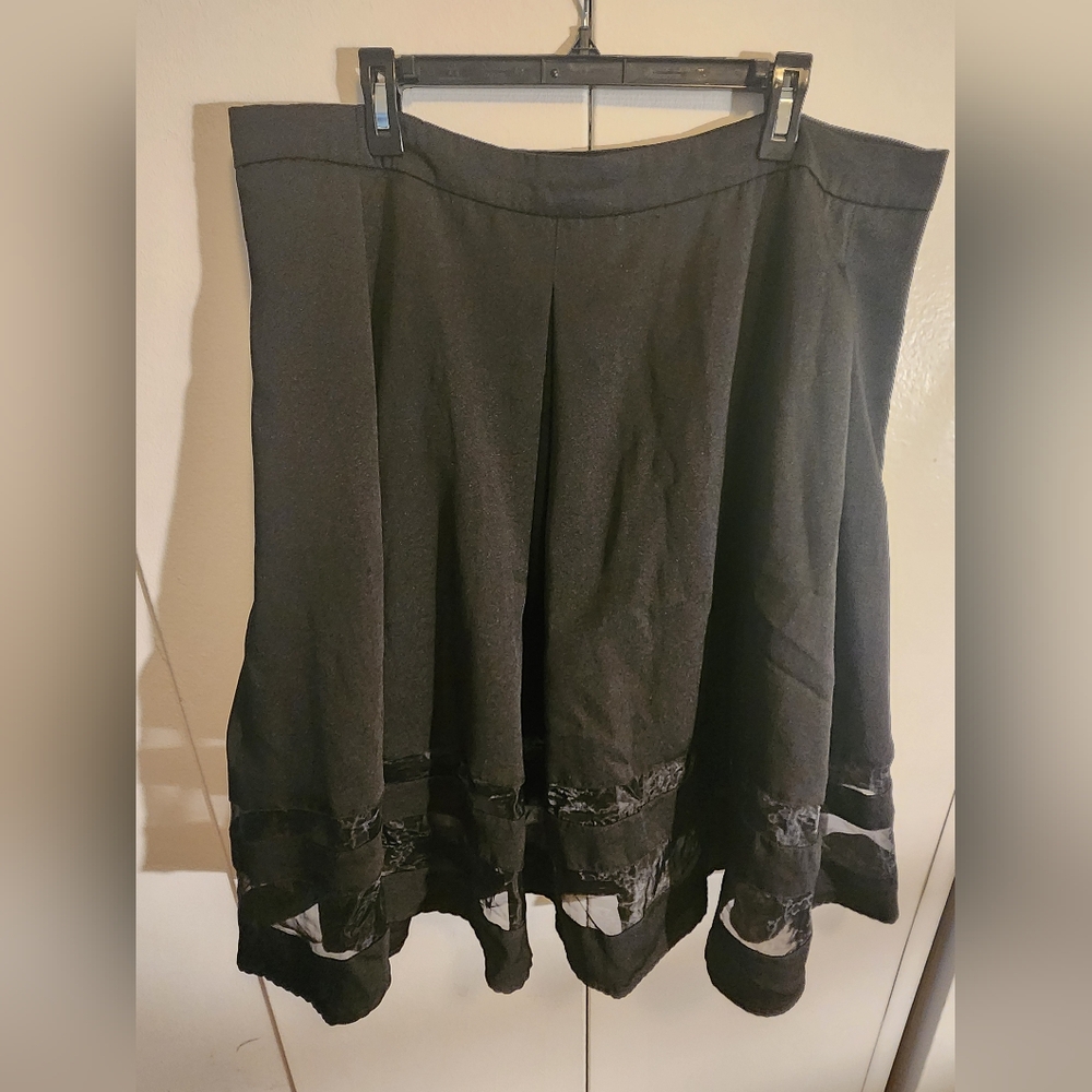 NWOT Elegant Black Skirt